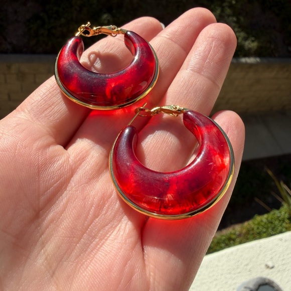 Deep Red Crescent Gold-Tone Hoop Earrings - Picture 4 of 4